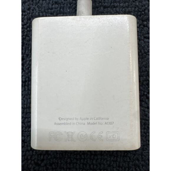 Original Apple A1307 Mini DisplayPort to VGA Adapter - White Tested Working - Picture 4 of 5